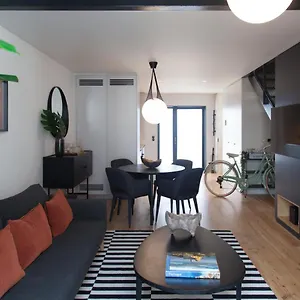 Flh Intendente Elegant Mezzanine With Balcony Appartement
